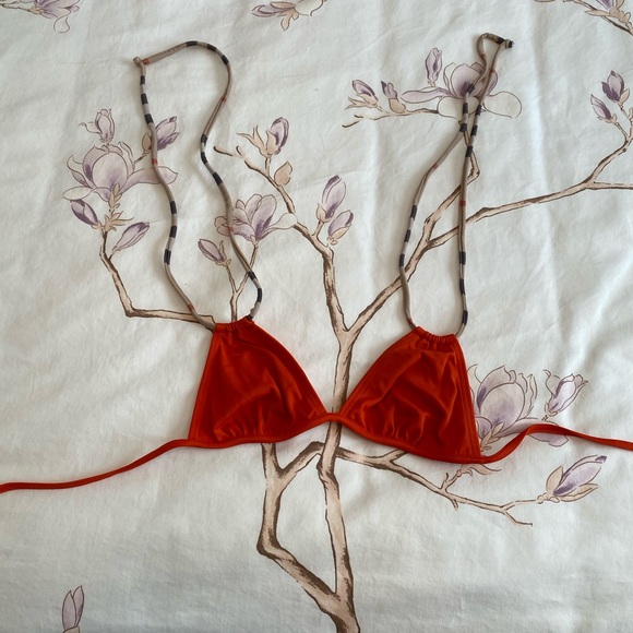 Burberry Brit Orange Bikini.